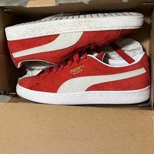Red suede Puma Sneakers